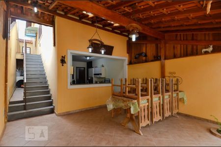 Casa à venda com 150m², 3 quartos e 4 vagas Casa à venda com 150m², 3 quartos e 4 vagasÁrea da Churrasqueira