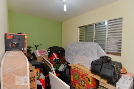 Casa à venda com 150m², 3 quartos e 4 vagas Casa à venda com 150m², 3 quartos e 4 vagasQuarto 2