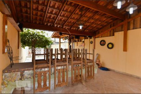 Casa à venda com 150m², 3 quartos e 4 vagas Casa à venda com 150m², 3 quartos e 4 vagasÁrea da Churrasqueira