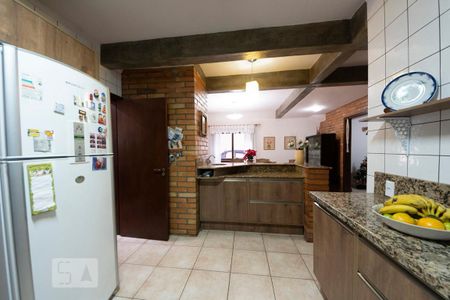 Casa à venda com 217m², 4 quartos e 2 vagasCozinha