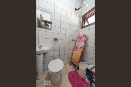 Casa à venda com 217m², 4 quartos e 2 vagasBanheiro