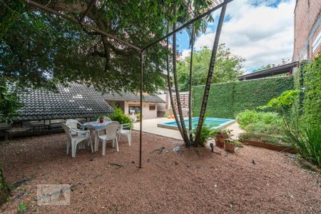 Casa à venda com 217m², 4 quartos e 2 vagasÁrea Externa