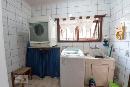 Casa à venda com 217m², 4 quartos e 2 vagasLavanderia