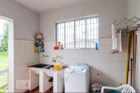 Casa à venda com 130m², 4 quartos e 8 vagasÁrea de serviço