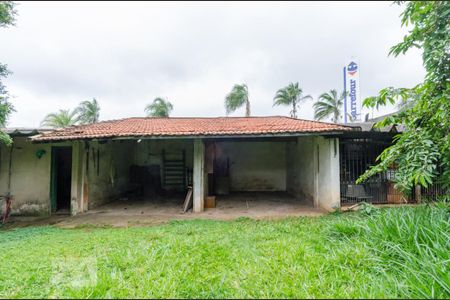 Casa à venda com 130m², 4 quartos e 8 vagasQuintal