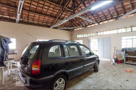 Casa à venda com 130m², 4 quartos e 8 vagasGalpão