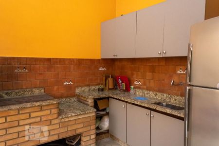 Casa à venda com 250m², 3 quartos e 2 vagas Casa à venda com 250m², 3 quartos e 2 vagasEspaço Gourmet