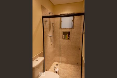 Casa à venda com 250m², 3 quartos e 2 vagas Casa à venda com 250m², 3 quartos e 2 vagasBanheiro