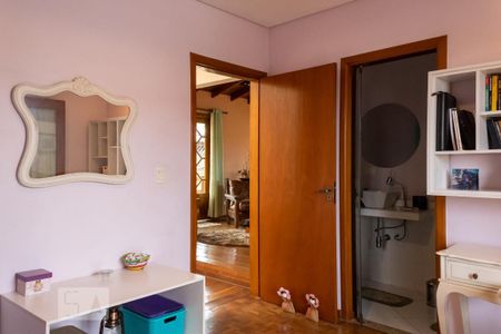 Casa à venda com 250m², 3 quartos e 2 vagas Casa à venda com 250m², 3 quartos e 2 vagasSuíte 1