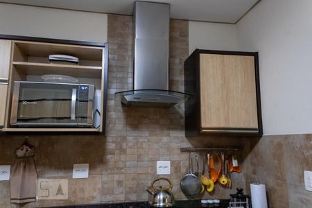 Casa à venda com 250m², 3 quartos e 2 vagas Casa à venda com 250m², 3 quartos e 2 vagasCozinha