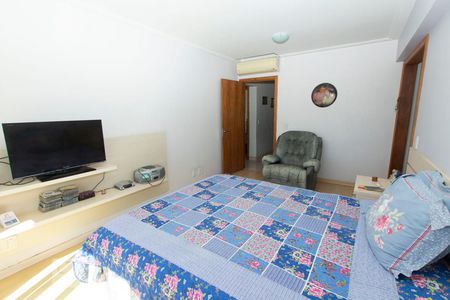 Apartamento à venda com 400m², 4 quartos e 2 vagas Apartamento à venda com 400m², 4 quartos e 2 vagasSuíte