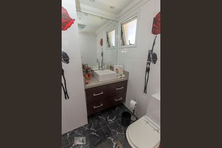 Apartamento à venda com 400m², 4 quartos e 2 vagas Apartamento à venda com 400m², 4 quartos e 2 vagasBanheiro 3