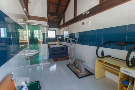 Apartamento à venda com 400m², 4 quartos e 2 vagas Apartamento à venda com 400m², 4 quartos e 2 vagasEspaço Hidromassagem