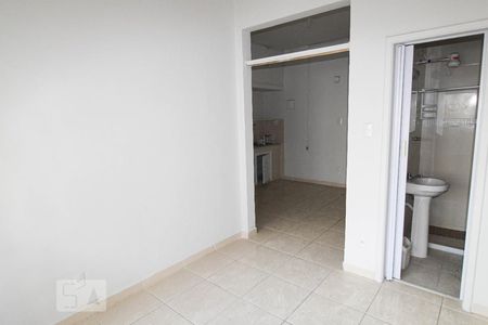 Sala/Quarto de kitnet/studio para alugar com 1 quarto, 23m² em Centro, Rio de Janeiro
