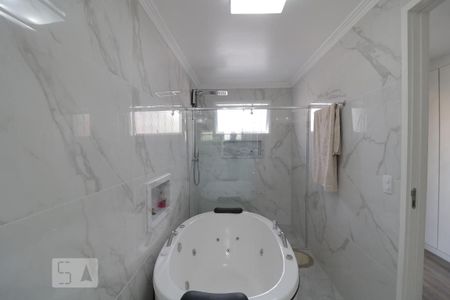 Casa à venda com 280m², 3 quartos e 2 vagasBanheiro da Suíte 1