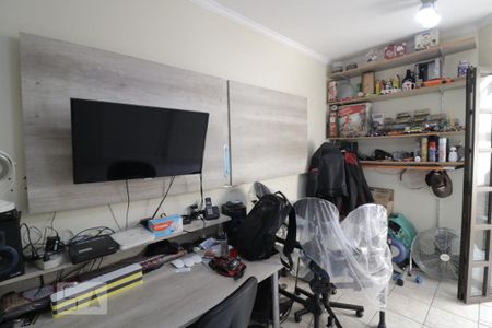 Casa à venda com 280m², 3 quartos e 2 vagasEscritório