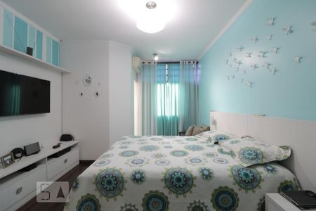 Casa à venda com 280m², 3 quartos e 2 vagasSuíte 2