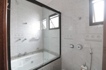 Casa à venda com 280m², 3 quartos e 2 vagasBanheiro Social