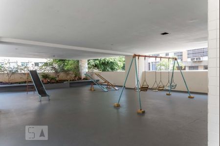 Apartamento à venda com 85m², 3 quartos e 1 vagaÁrea Comum - Playground