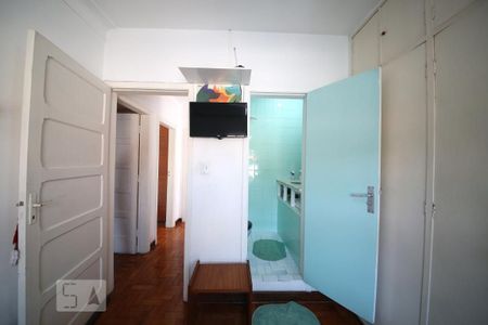 Casa à venda com 191m², 3 quartos e 3 vagasSuíte