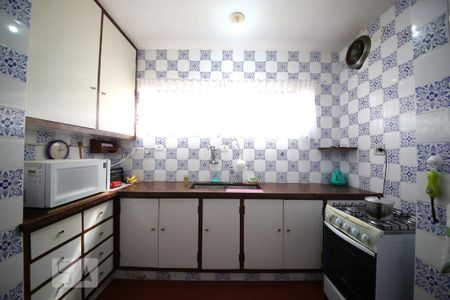 Casa à venda com 191m², 3 quartos e 3 vagasCozinha