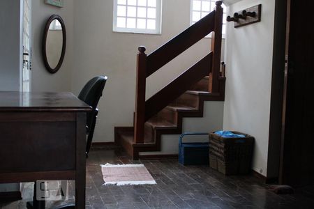 Hall dos quartos de casa à venda com 3 quartos, 380m² em Vila Brandina, Campinas