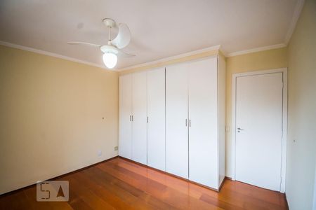 Suíte de apartamento para alugar com 4 quartos, 132m² em Centro, Campinas