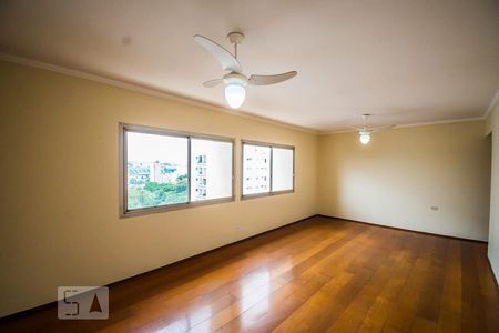 Sala de apartamento para alugar com 4 quartos, 132m² em Centro, Campinas