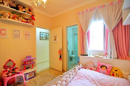 Casa à venda com 198m², 3 quartos e 3 vagasSuíte 2