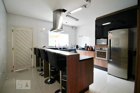 Casa à venda com 198m², 3 quartos e 3 vagasCozinha