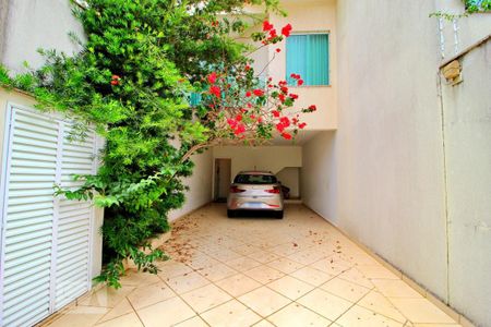 Casa à venda com 198m², 3 quartos e 3 vagasGaragem