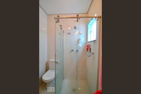 Casa à venda com 198m², 3 quartos e 3 vagasBanheiro da Suíte 2