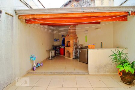 Casa à venda com 198m², 3 quartos e 3 vagasÁrea de Serviço / Quintal