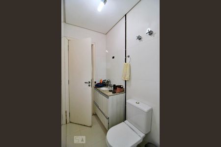 Casa à venda com 198m², 3 quartos e 3 vagasBanheiro da Suíte 1