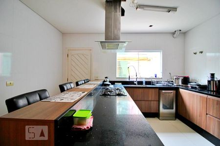 Casa à venda com 198m², 3 quartos e 3 vagasCozinha
