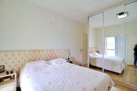 Casa à venda com 198m², 3 quartos e 3 vagasSuíte 1