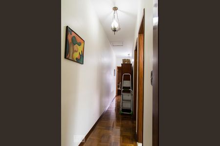 Casa à venda com 146m², 3 quartos e 2 vagasCorredor