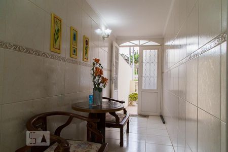 Casa à venda com 146m², 3 quartos e 2 vagasCorredor