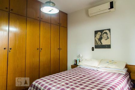 Casa à venda com 146m², 3 quartos e 2 vagasSuíte