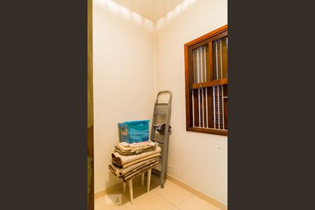 Casa à venda com 146m², 3 quartos e 2 vagasDespensa