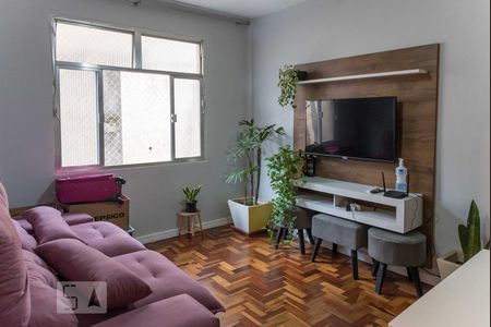 Sala  de apartamento para alugar com 3 quartos, 57m² em Rio Comprido, Rio de Janeiro