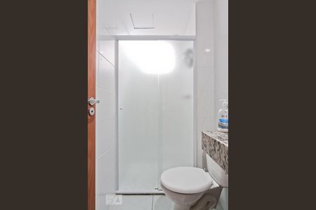 Apartamento à venda com 45m², 2 quartos e 1 vaga Apartamento à venda com 45m², 2 quartos e 1 vagaBanheiro