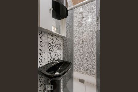 Casa à venda com 98m², 2 quartos e 1 vaga Casa à venda com 98m², 2 quartos e 1 vagaBanheiro Social