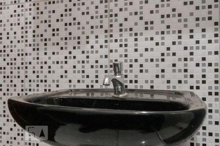 Casa à venda com 98m², 2 quartos e 1 vaga Casa à venda com 98m², 2 quartos e 1 vagaBanheiro Social