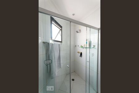 Apartamento à venda com 170m², 3 quartos e 3 vagas Apartamento à venda com 170m², 3 quartos e 3 vagasBanheiro da Suíte 2