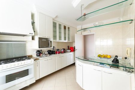 Apartamento à venda com 170m², 3 quartos e 3 vagas Apartamento à venda com 170m², 3 quartos e 3 vagasCozinha