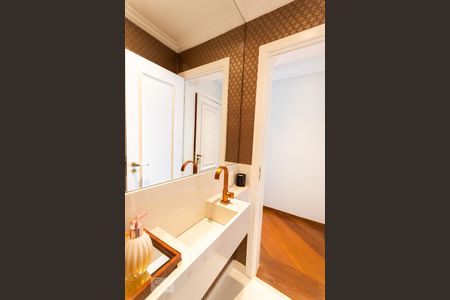 Apartamento à venda com 170m², 3 quartos e 3 vagas Apartamento à venda com 170m², 3 quartos e 3 vagasLavabo