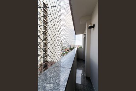 Apartamento à venda com 170m², 3 quartos e 3 vagas Apartamento à venda com 170m², 3 quartos e 3 vagasVaranda das suítes 2 e 3