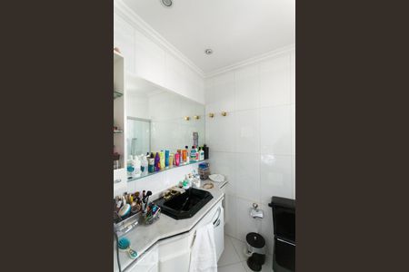 Apartamento à venda com 170m², 3 quartos e 3 vagas Apartamento à venda com 170m², 3 quartos e 3 vagasBanheiro da Suíte 2