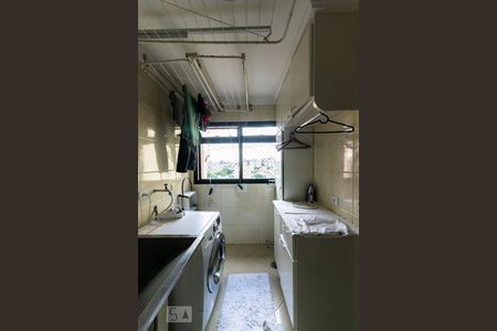 Apartamento à venda com 170m², 3 quartos e 3 vagas Apartamento à venda com 170m², 3 quartos e 3 vagasÁrea de Serviço